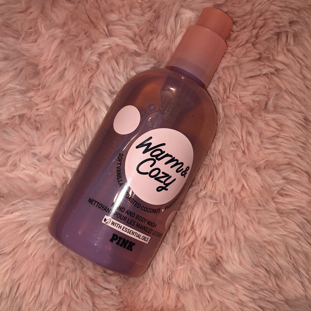 PINK Warm & Cozy Body Wash